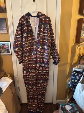 Savage X Fenty onsie, size medium women’s ( unisex, men’s XS)